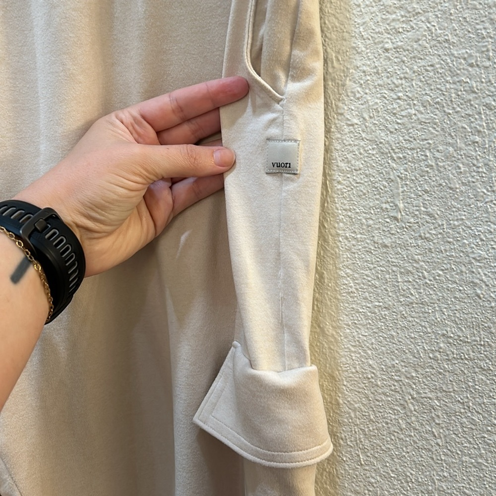 Vuori Joggers Size Large - Picture 11 of 16